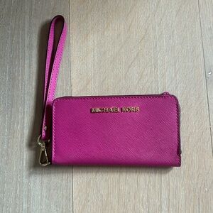 Michael Kors Pink Wallet (that fits a phone)